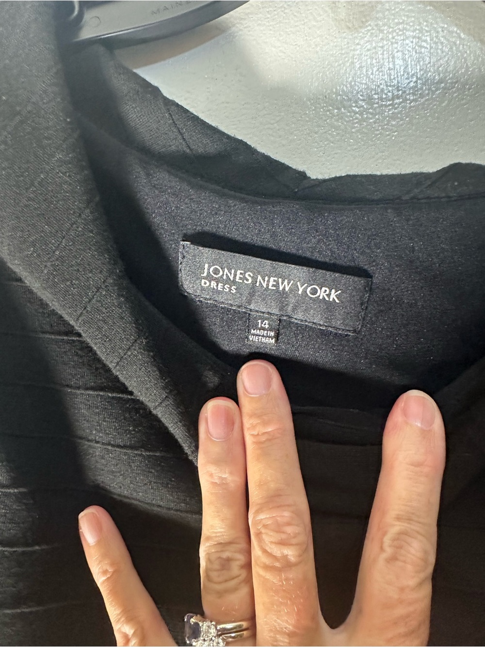 Jones, New York black ribbed